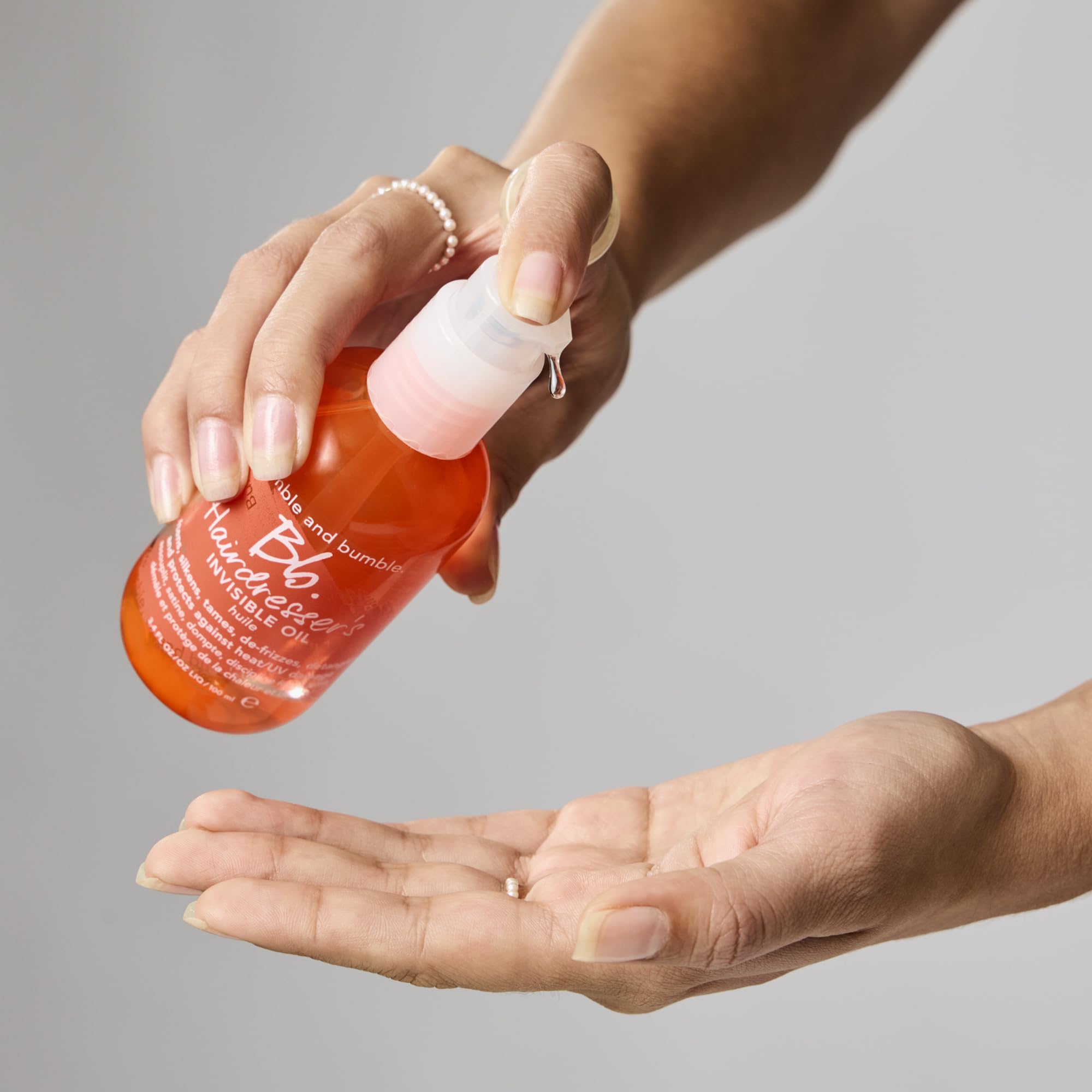 Bumble and bumble ultra-light texture oil provides rapid absorption for hair.