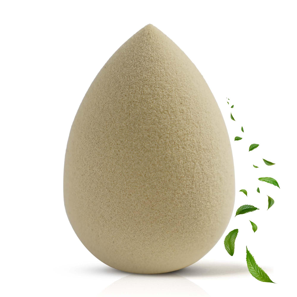 Bumfuzz Green Tea Beauty Sponge pack shot highlights an eco-friendly, vegan makeup tool.
