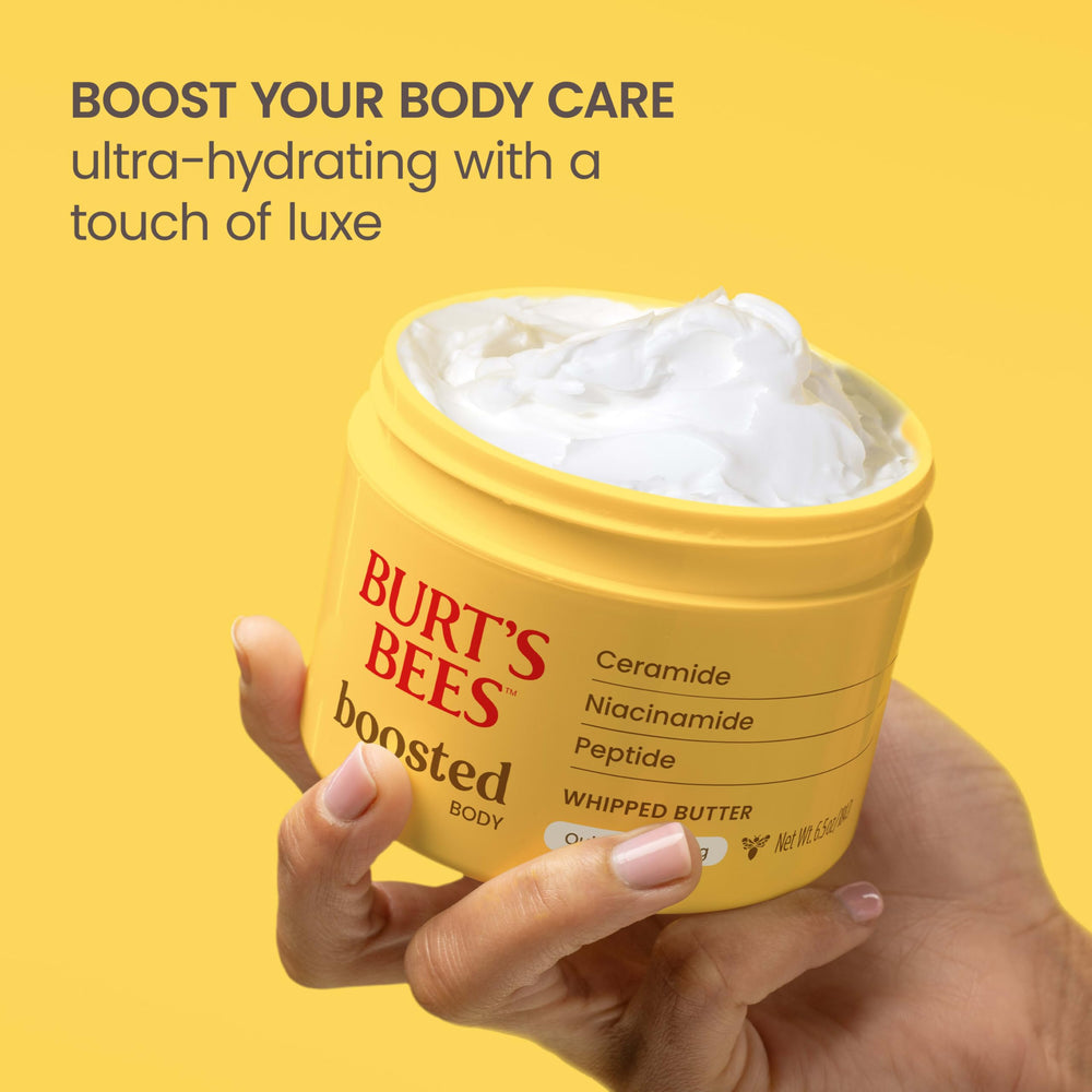 Hidratación de 24 horas de Burt's Bees Boosted Body Whipped Butter para piel sedosa.
