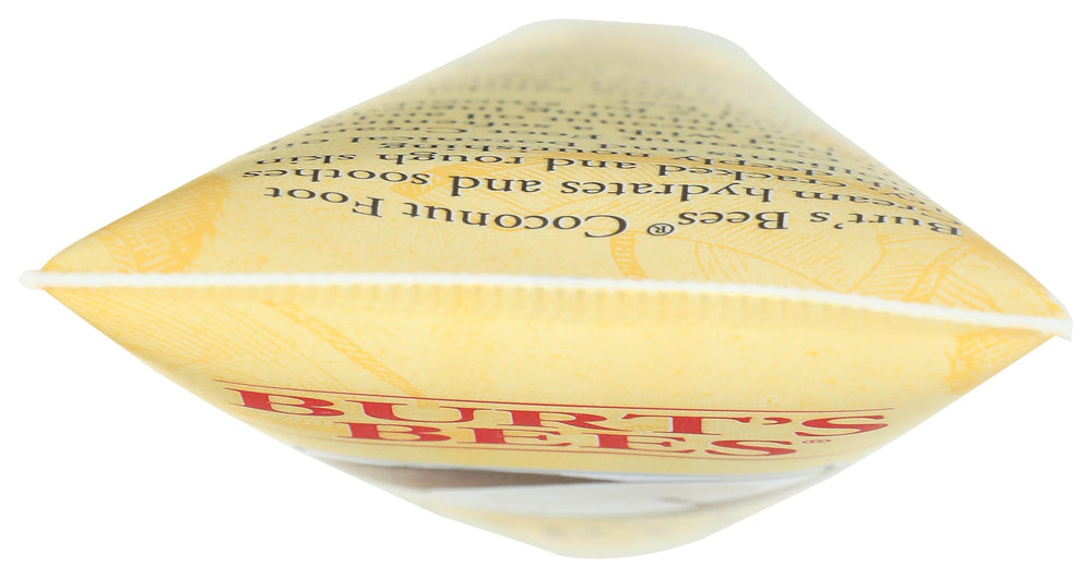 Cuidado nocturno con Burt's Bees crema de pies para talones.