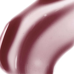 Delicious juicy peach flavor enhances the lip oil experience.
