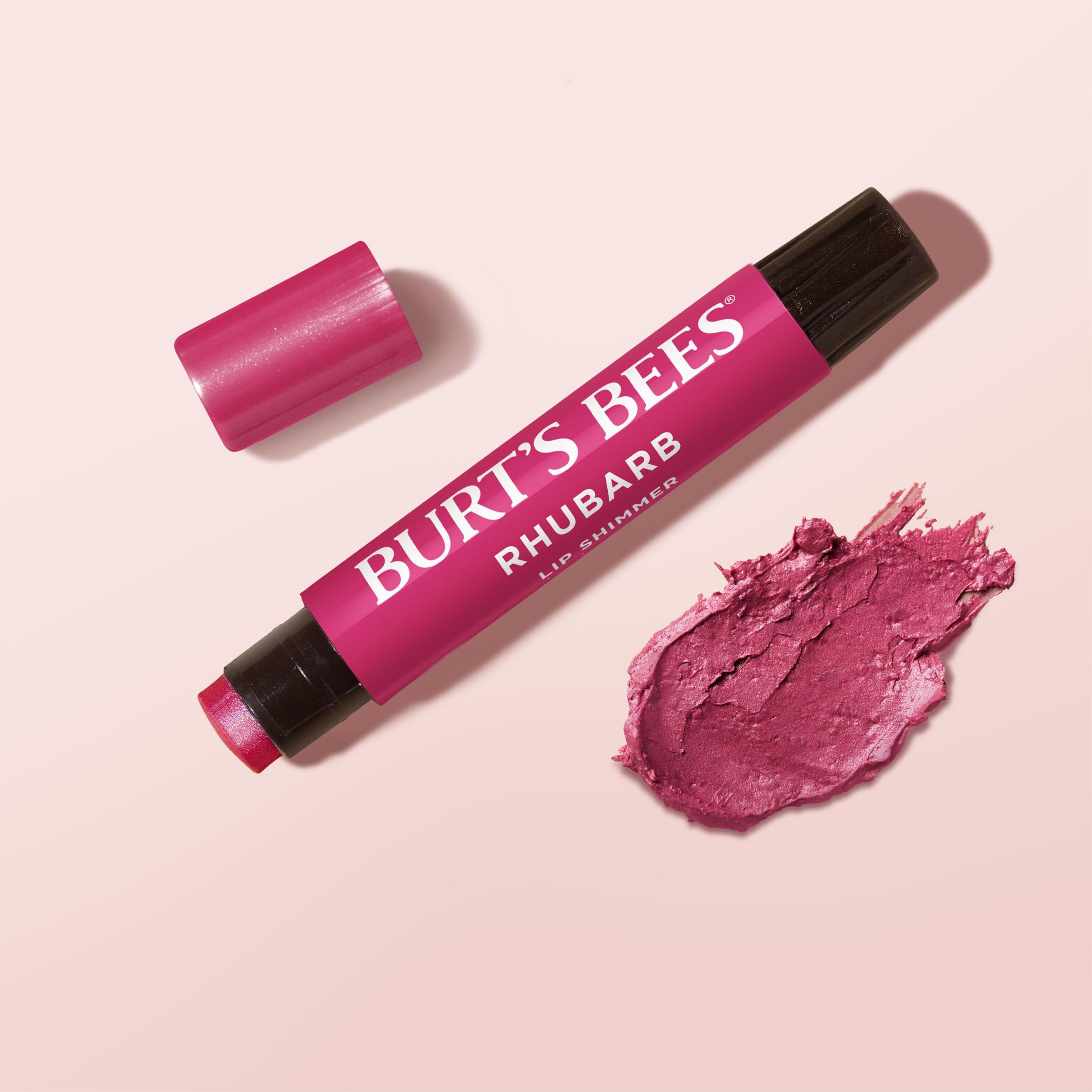 Burts Bees Lip Shimmer Rhubarb acabado luminoso sobre labios