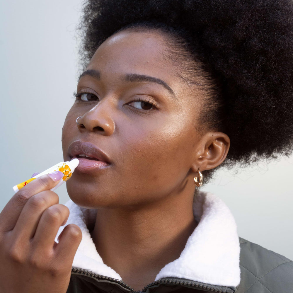 Non-sticky, lightweight texture for comfortable wear with Burt's Bees Rescue Lip Relief.