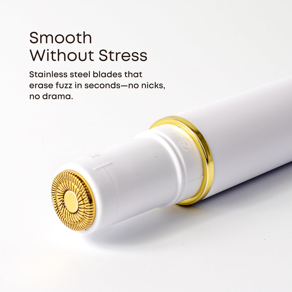 Bushbalm Frankie LED light helps see fine hairs clearly during grooming.