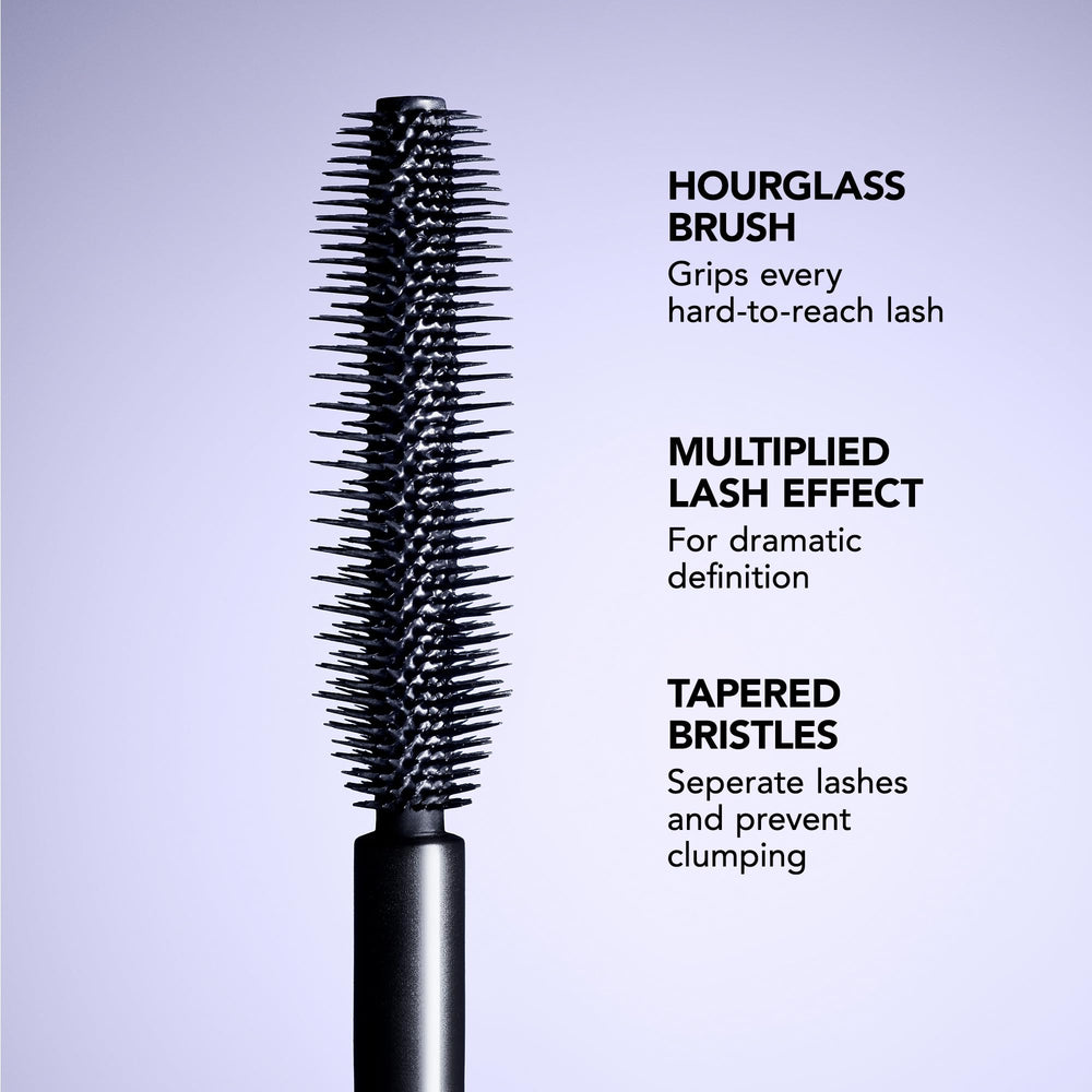 Vitamin and antioxidant-infused formula on lashes supports nourished appearance.