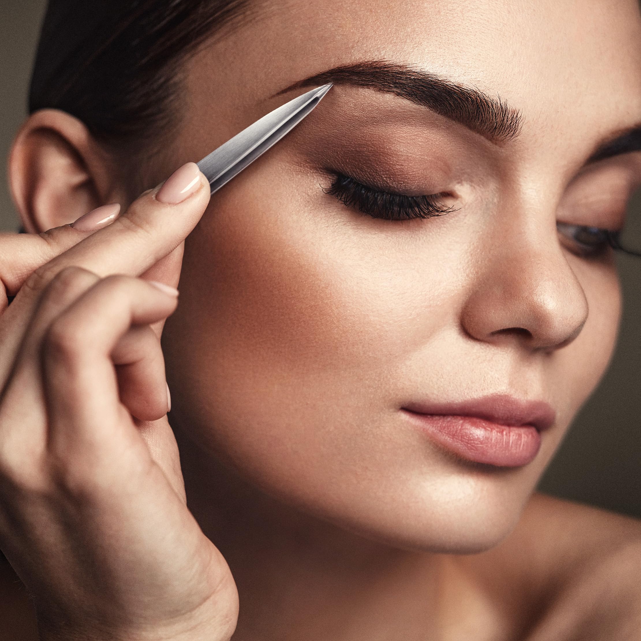 By MILLY premium, long-lasting tool for safe facial and body grooming