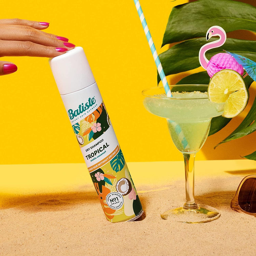 Cabello limpio entre lavados con Batiste Tropical.