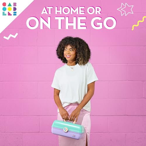 Caboodles On-The-Go Girl divided-tray keeps brushes and palettes neatly sorted.