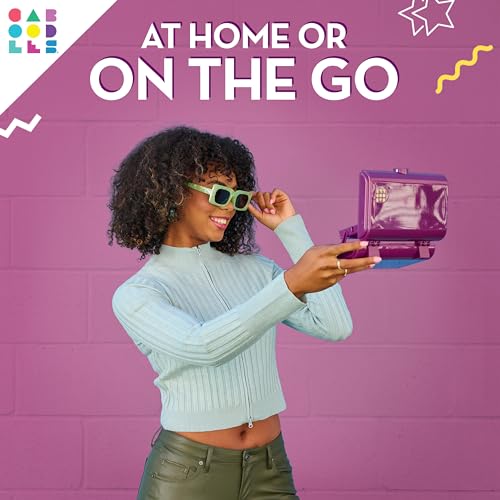 Caboodles Take-It Tote snap-tight lid keeps contents secure in transit