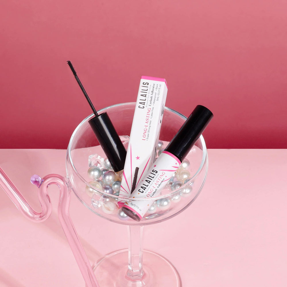 CALAILIS Lash Cluster Glue DIY lashes setup for a seamless finished look.