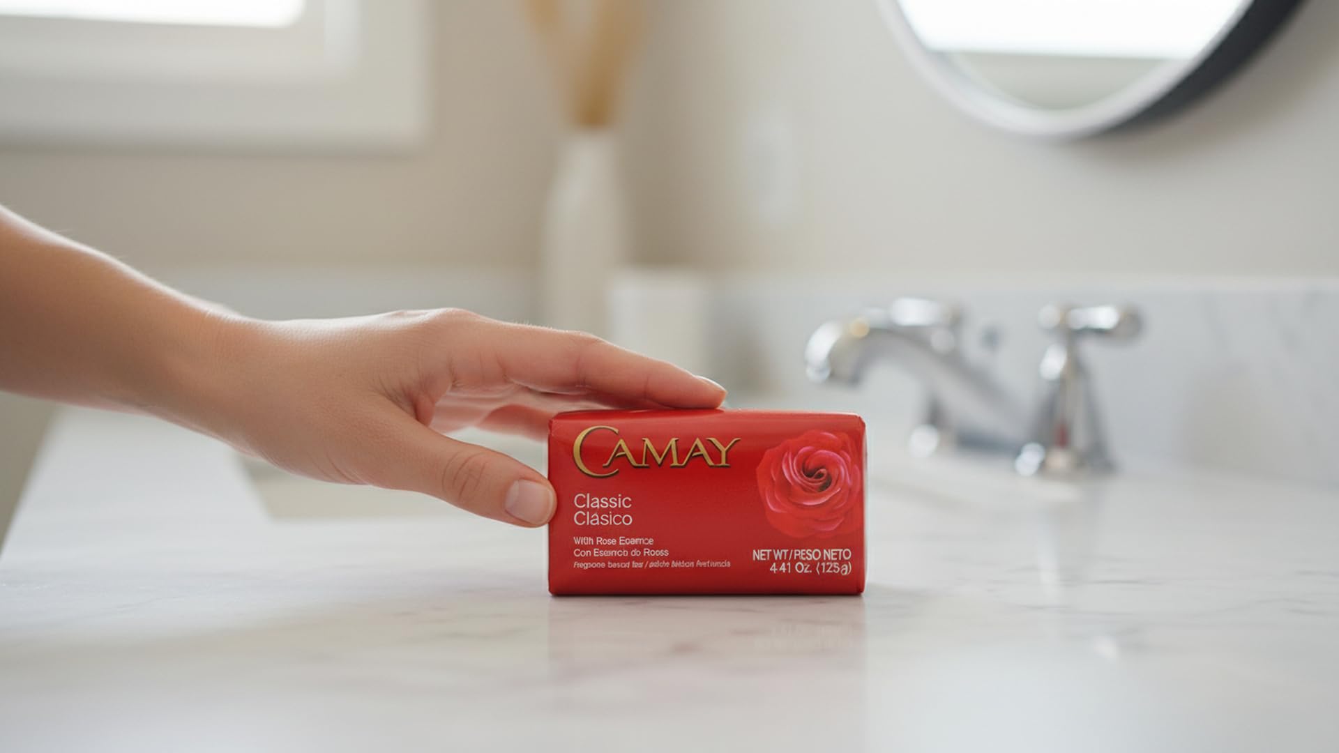 Camay Classic Rosa: experiencia sensorial diaria durante la ducha.