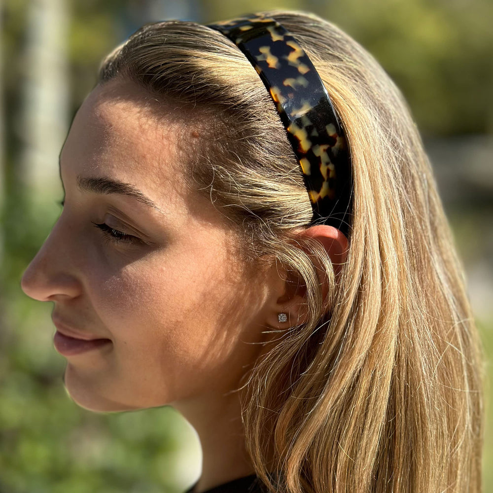 Camila Paris CP3460 headband worn by model for daily styling.