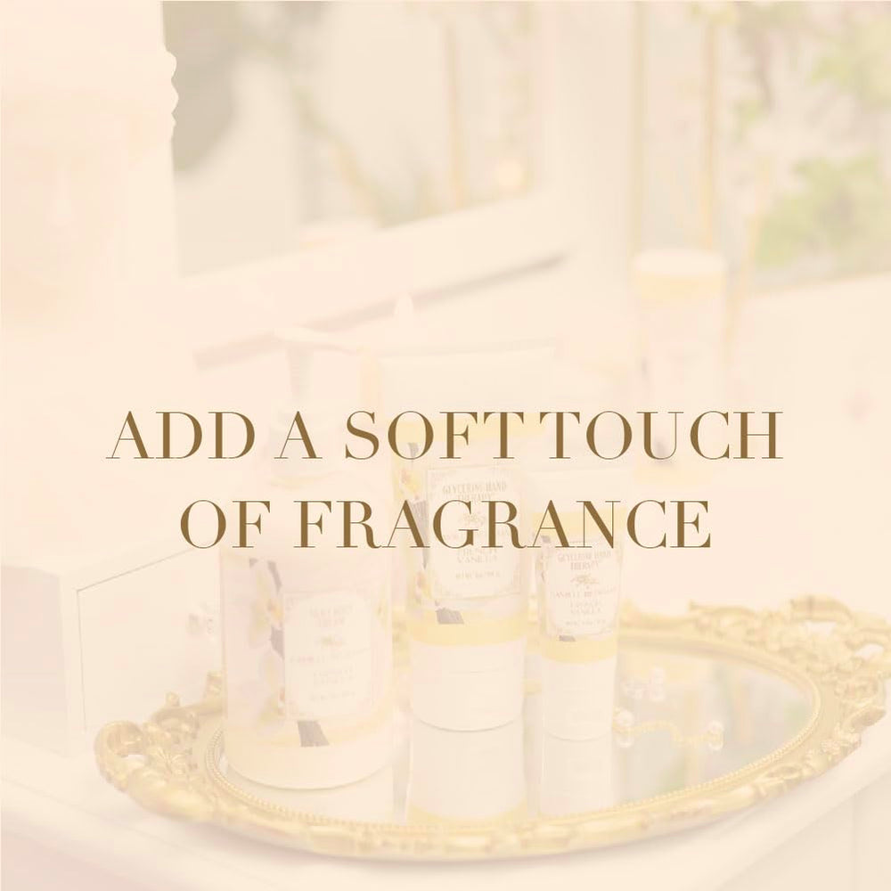 Camille Beckman French Vanilla talc-free powder aroma of vanilla and musk.