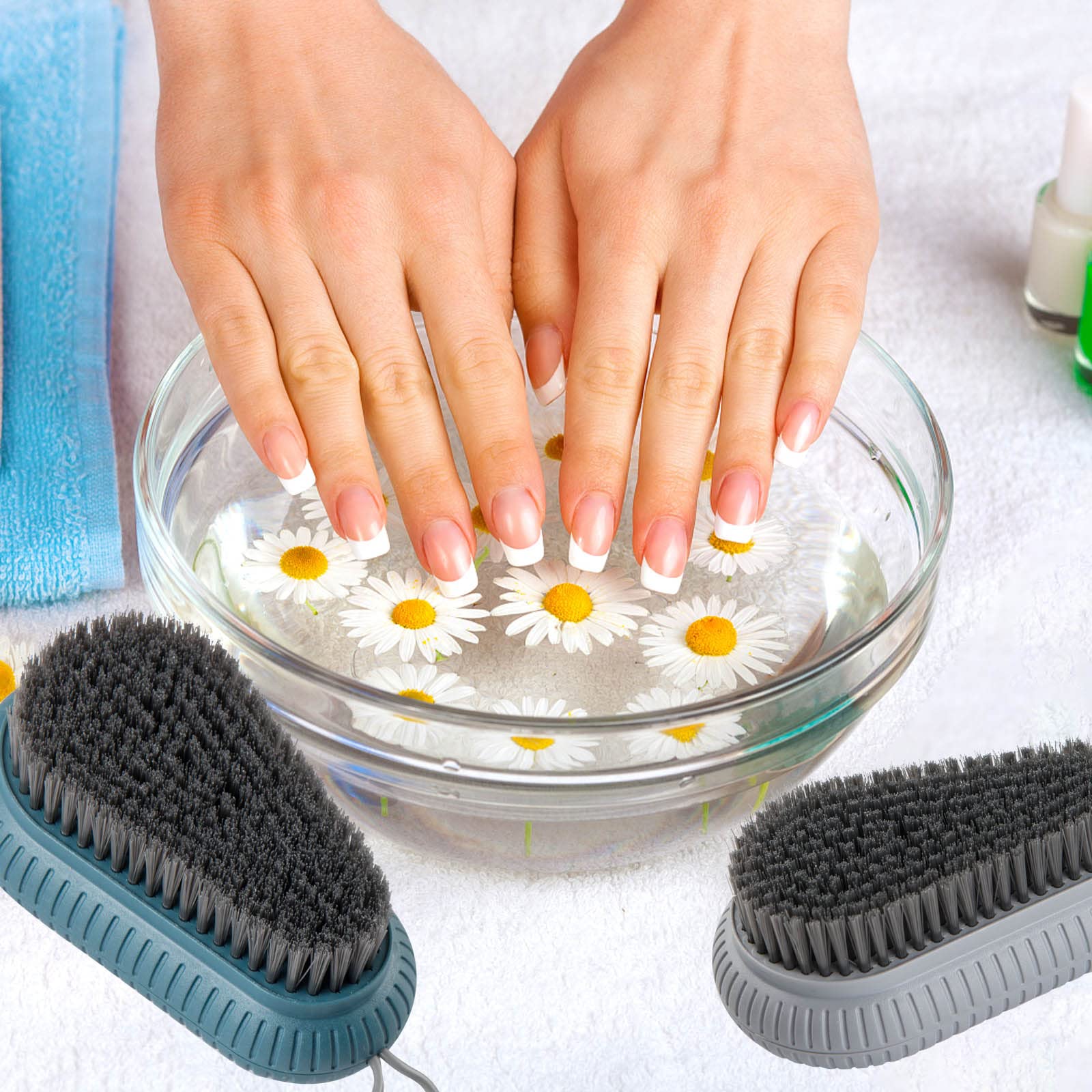 CANIPHA nail brush designed to lift dirt from nails.