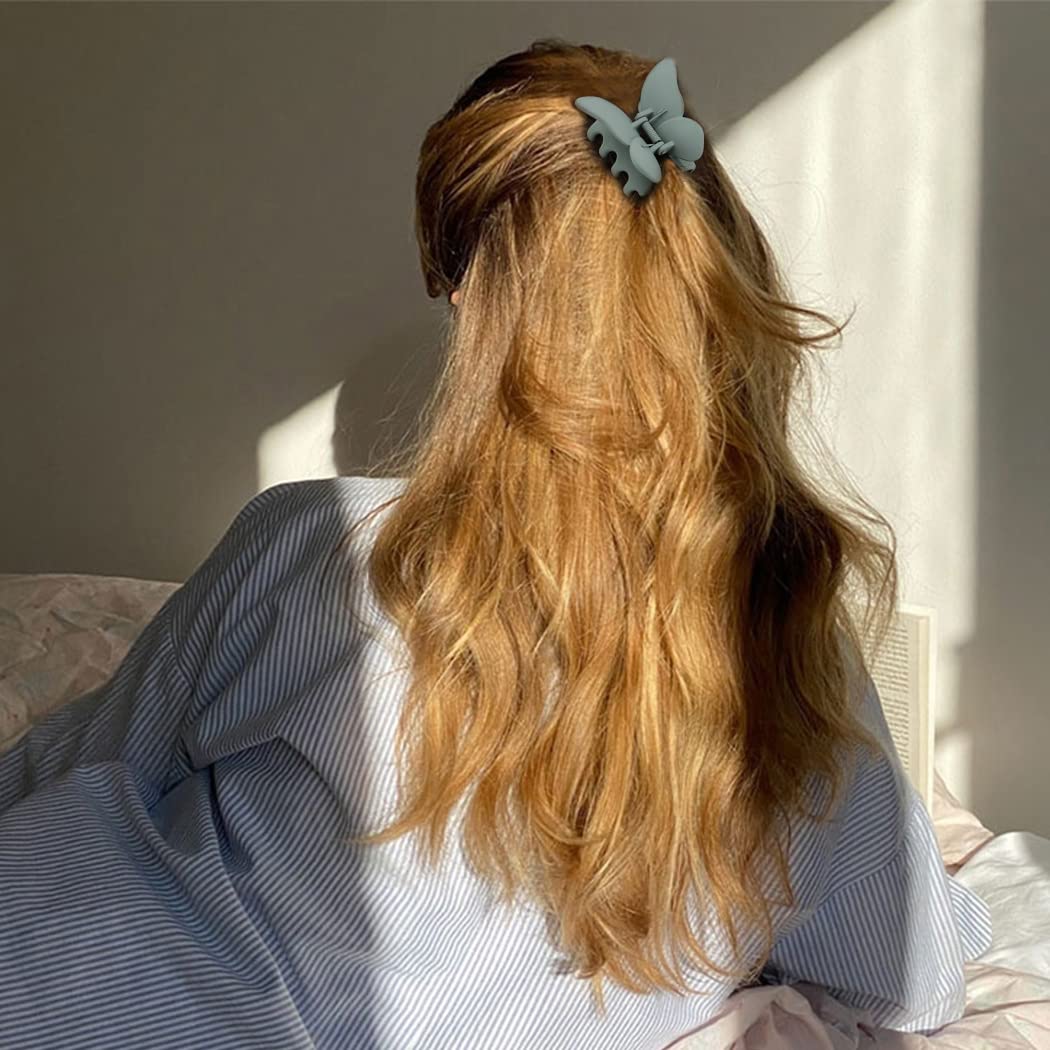 Canitor butterfly clip matte finish emphasizes smooth touch and comfortable wear.