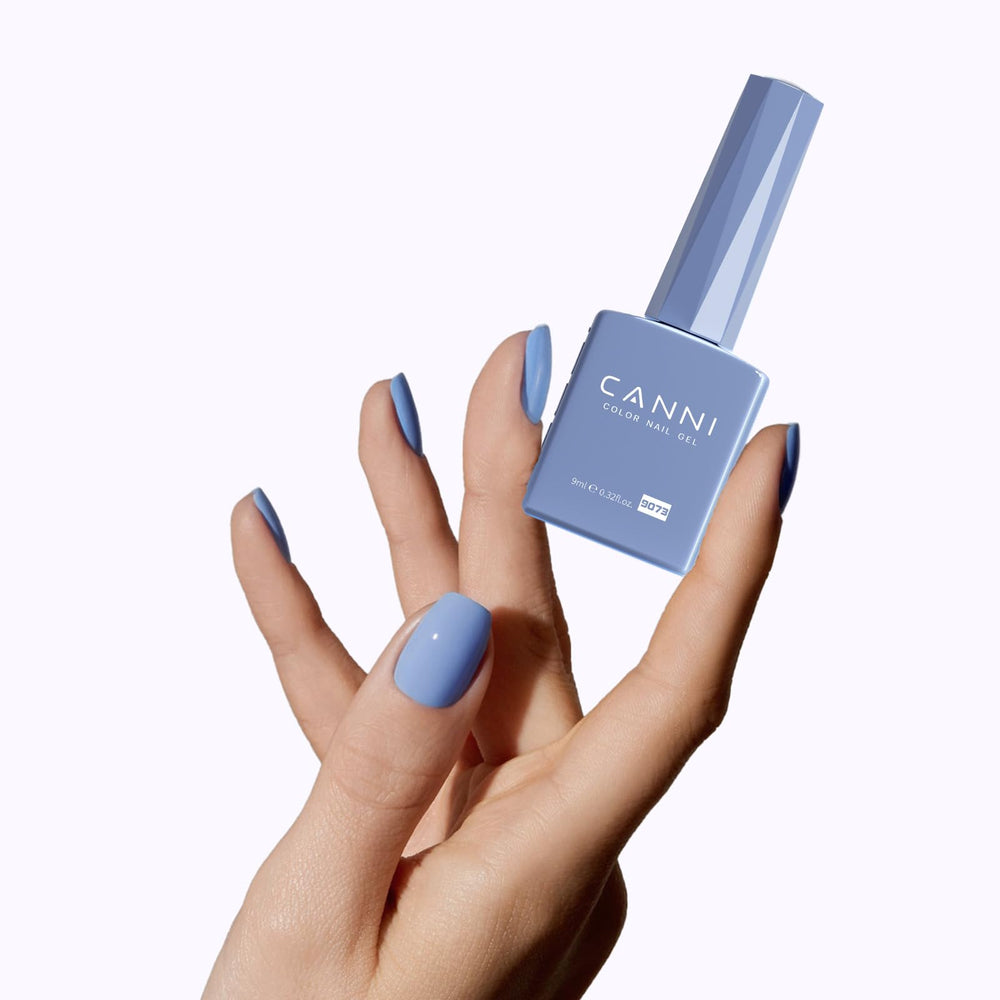 CANNI blue gel top coat adds high gloss finish