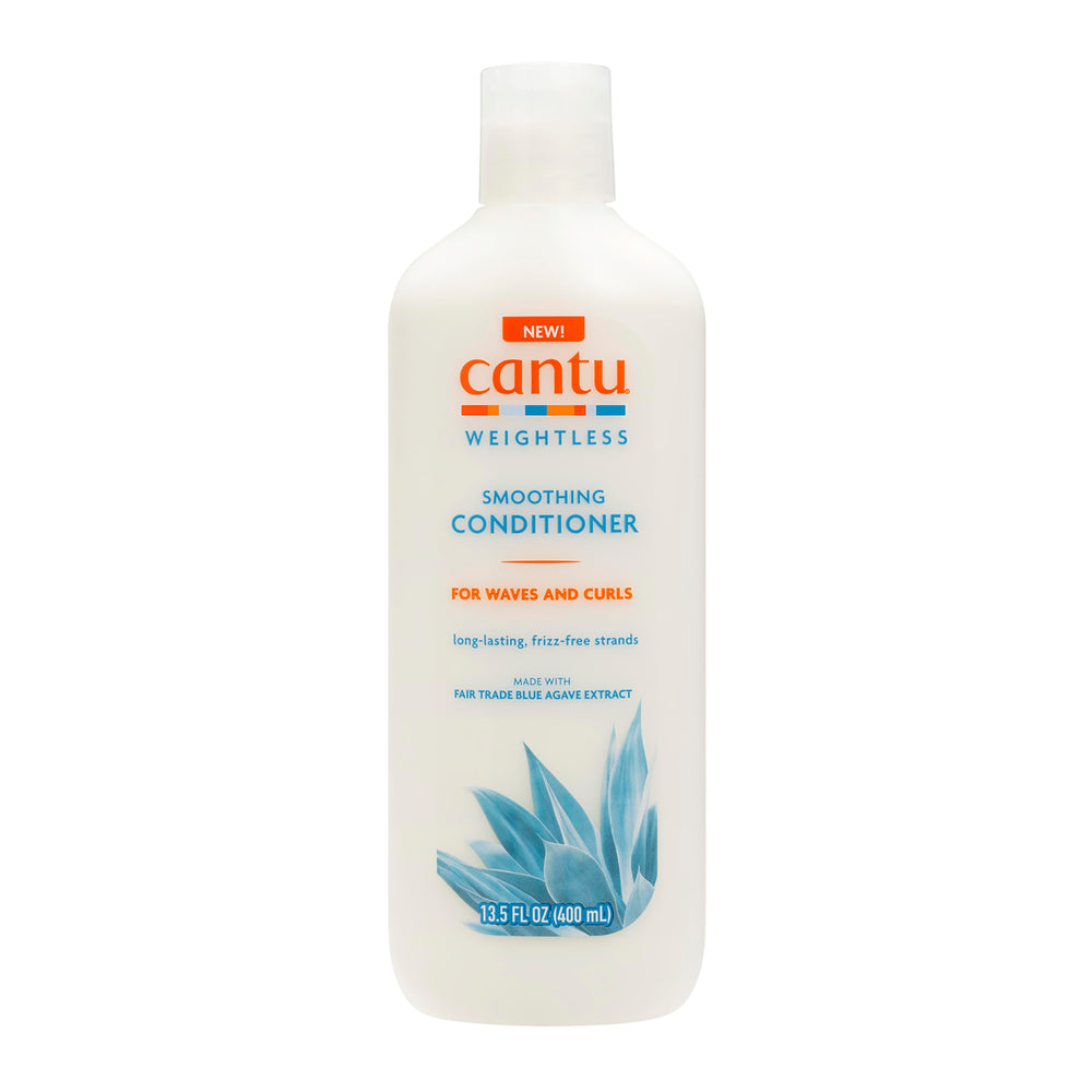 Cantu Acondicionador sin peso en botella; desenreda y suaviza rizos sin apelmazar.