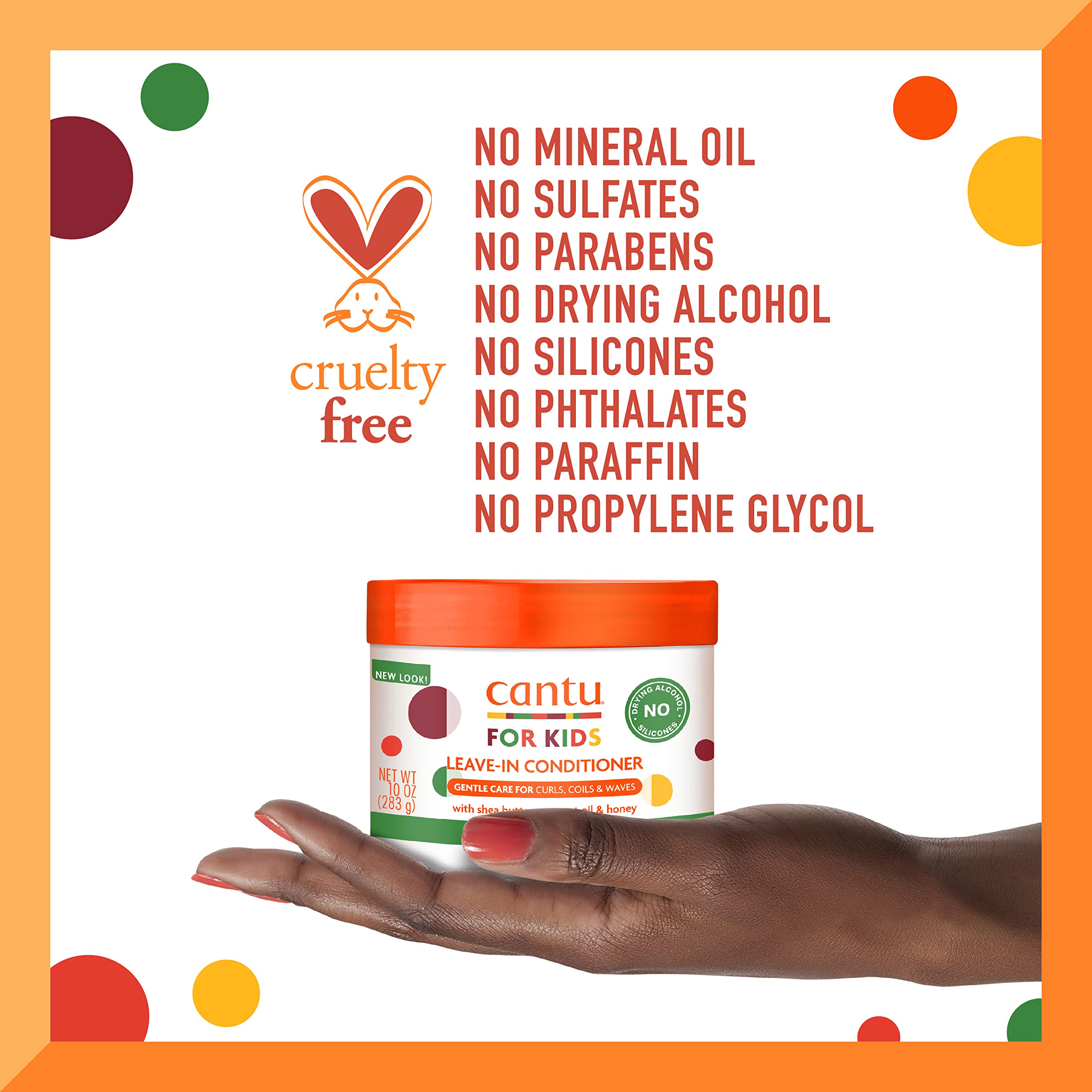 Aplicación diaria de Cantu Kids acondicionador sin enjuague para rizos.