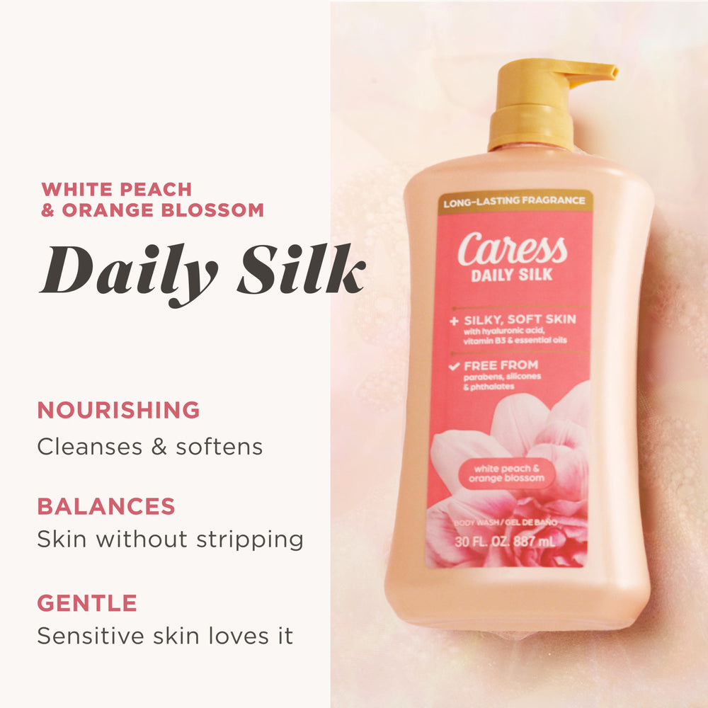 Caress Daily Silk foam lather delivering rich moisture for silky skin.