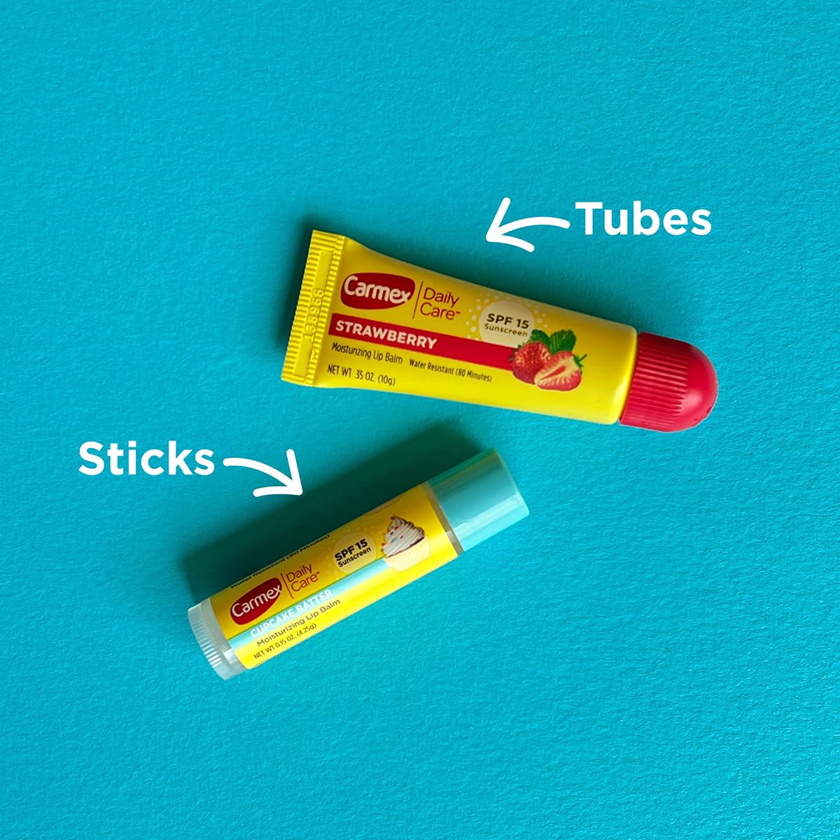 Empaque variado Carmex Daily Care con barras y tubos para labios.