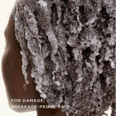 Goddess Strength de Carol's Daughter, etiqueta destaca jengibre para aroma revitalizante.