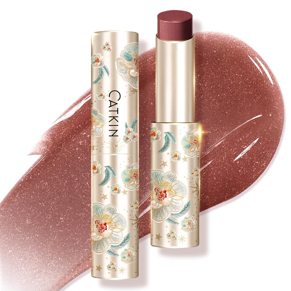 Bálsamo labial Catkin con acabado brillo para un look fresco y suave.
