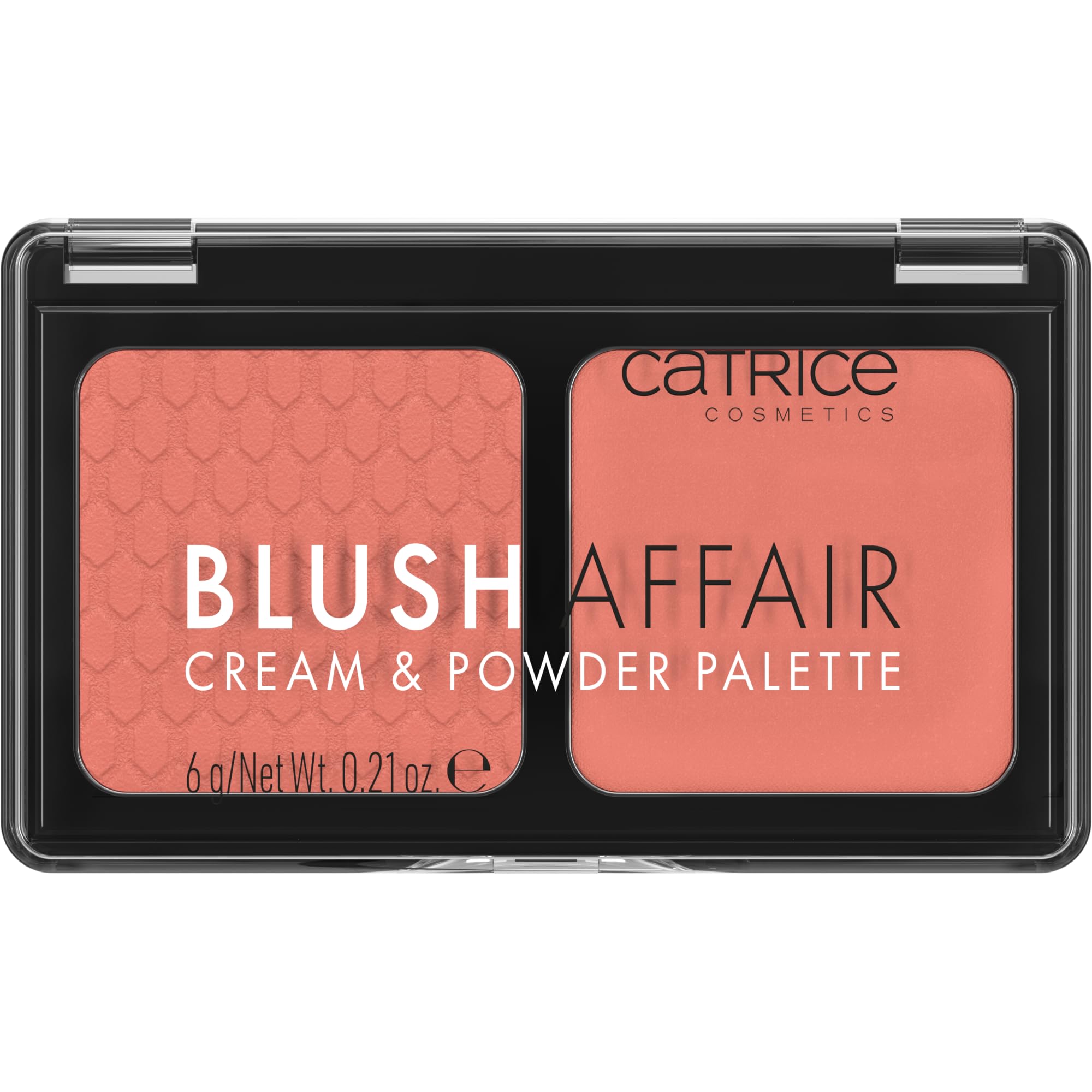 Catrice Blush Affair crema: aplicación suave en las mejillas para tono natural