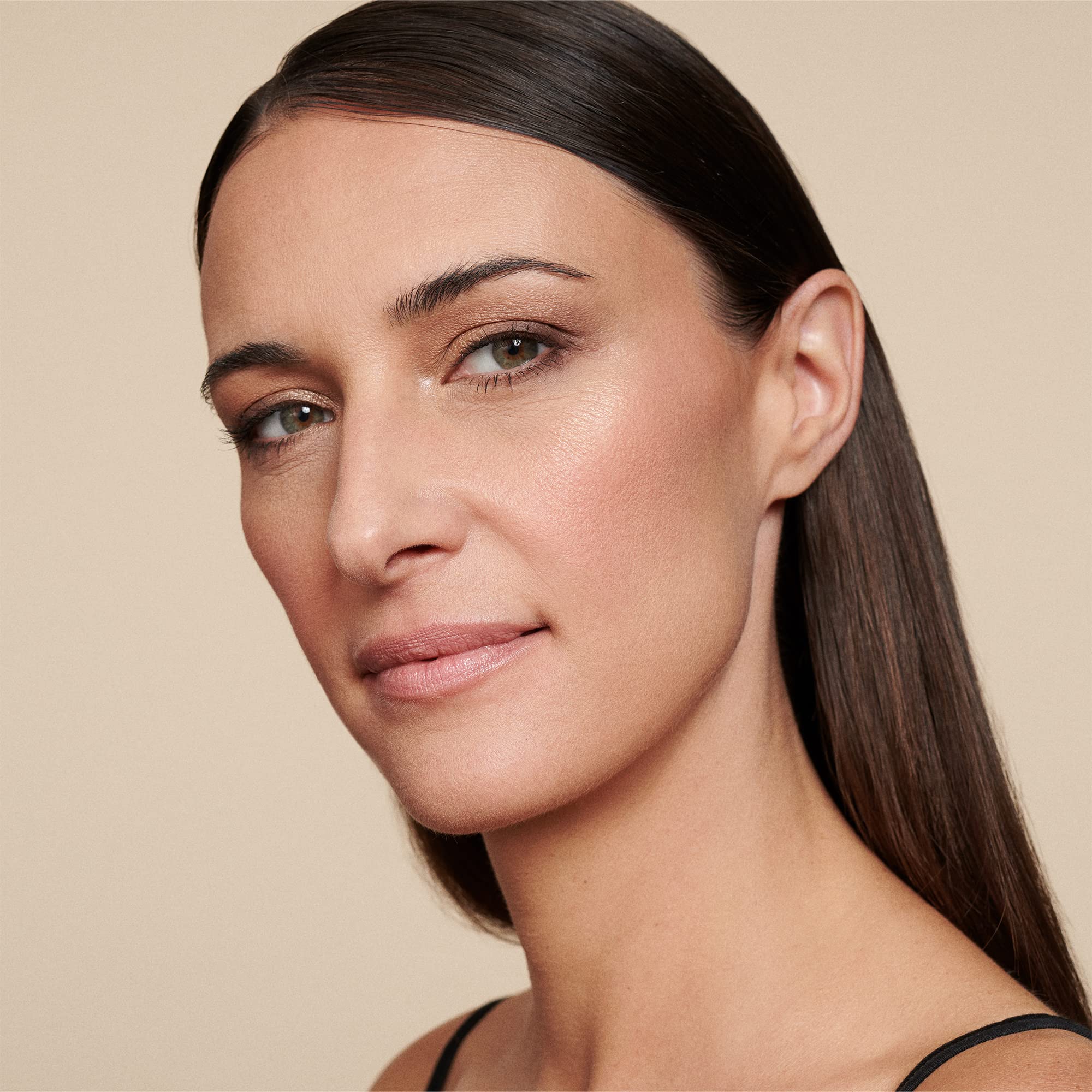 Catrice The Eyeshadow Palettes Pure Nude, ideal para looks de transición entre neutros.