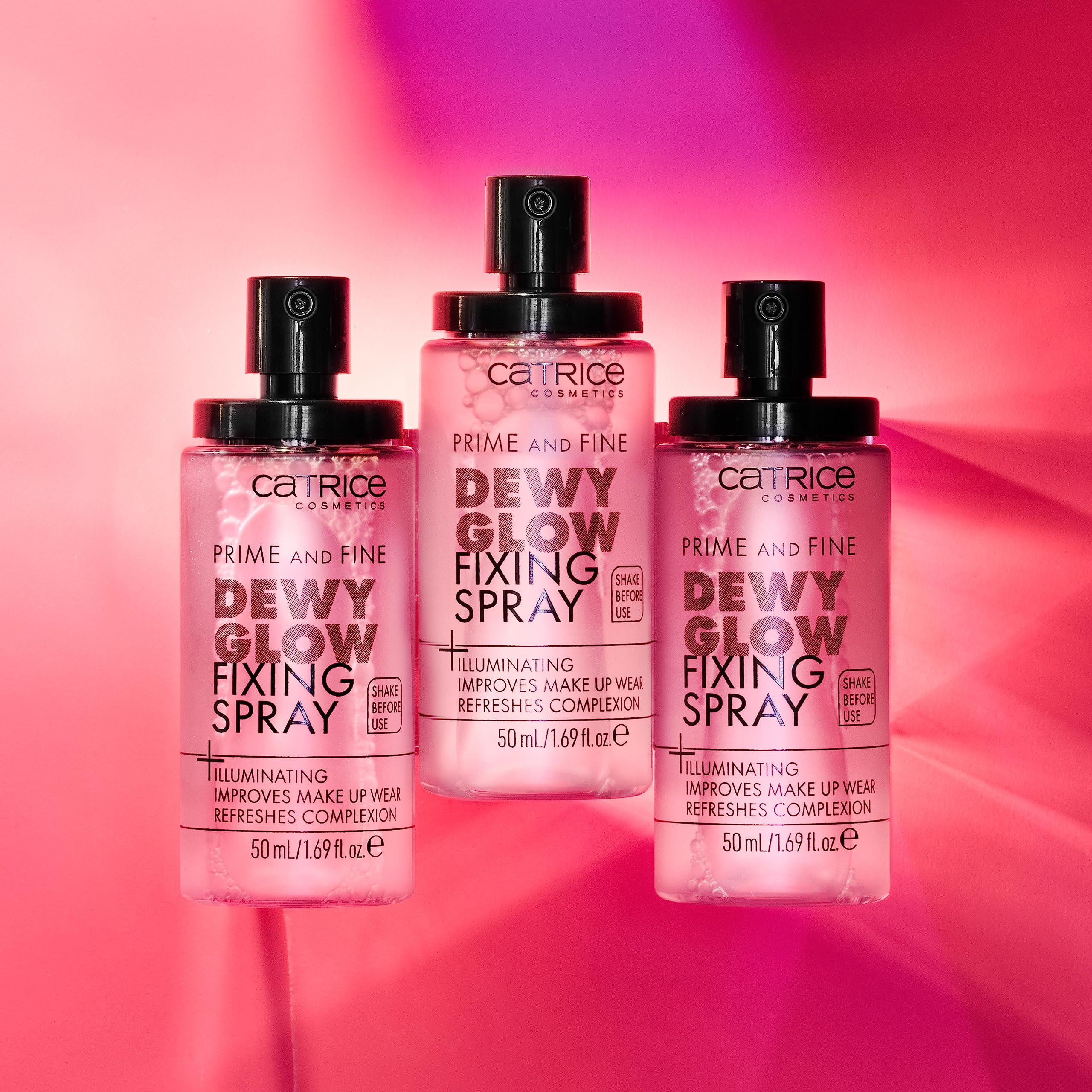 Catrice Prime & Fine, aplicación en movimientos X y T para acabado uniforme.