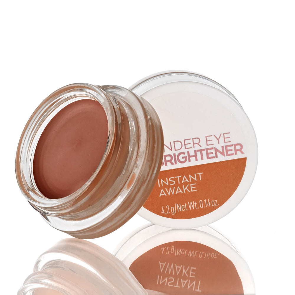 Catrice Under Eye Brightener application with finger enables quick, natural blending