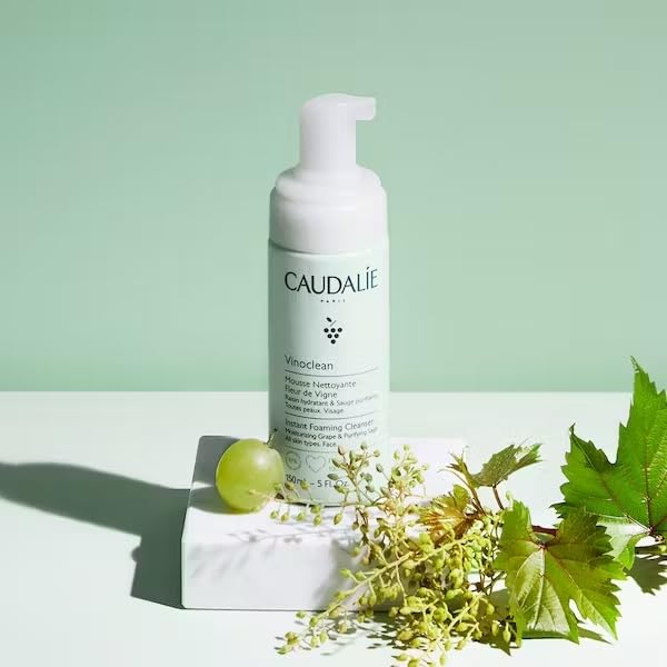 Caudalie Vinoclean chamomile extract detail hints calming skin comfort.