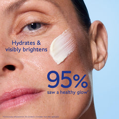 Close-up of Vinoperfect moisturizer texture highlighting creamy finish for smooth complexion
