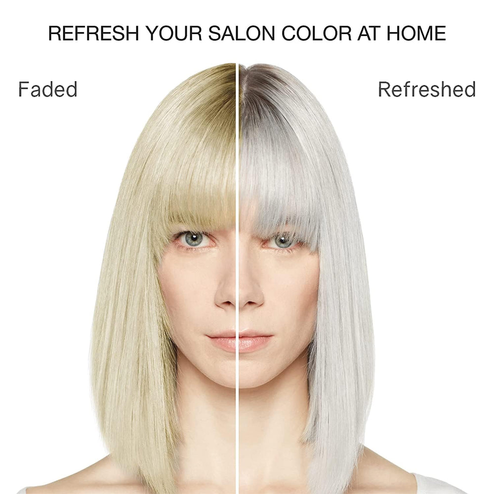 Celeb Luxury Viral Colorwash Extreme Silver pour showcases easy application and even color deposit.