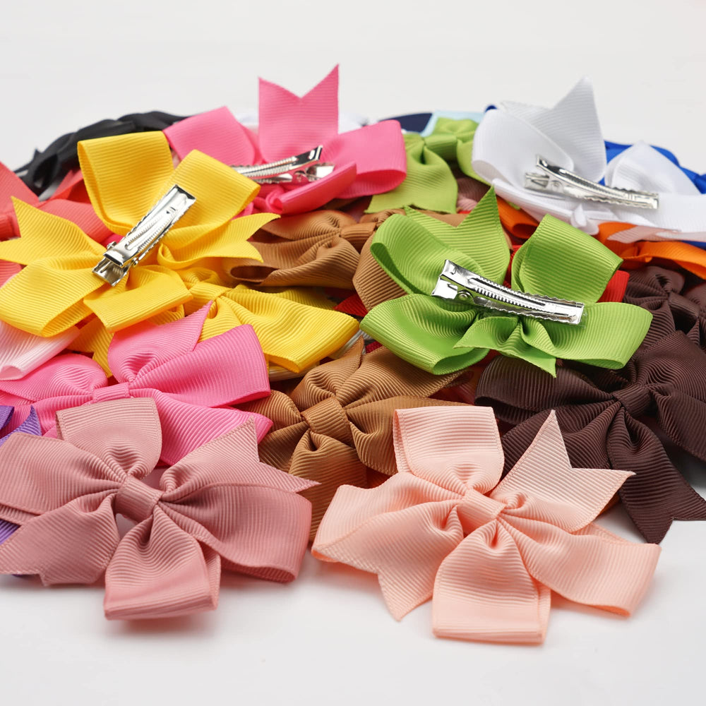 CÉLLOT 40-piece color pack enables versatile outfit coordination