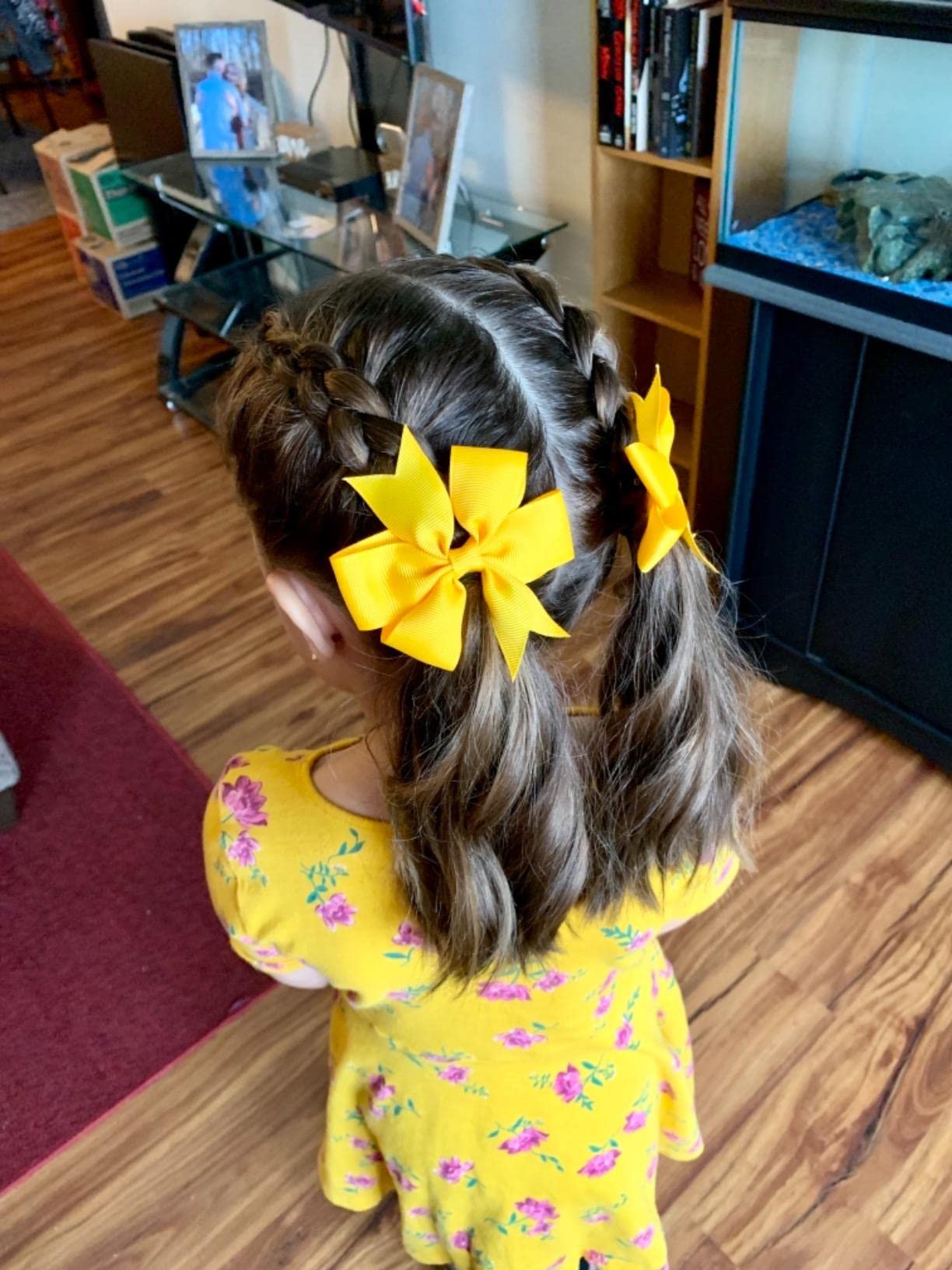 CÉLLOT matching color set helps coordinate school and party looks