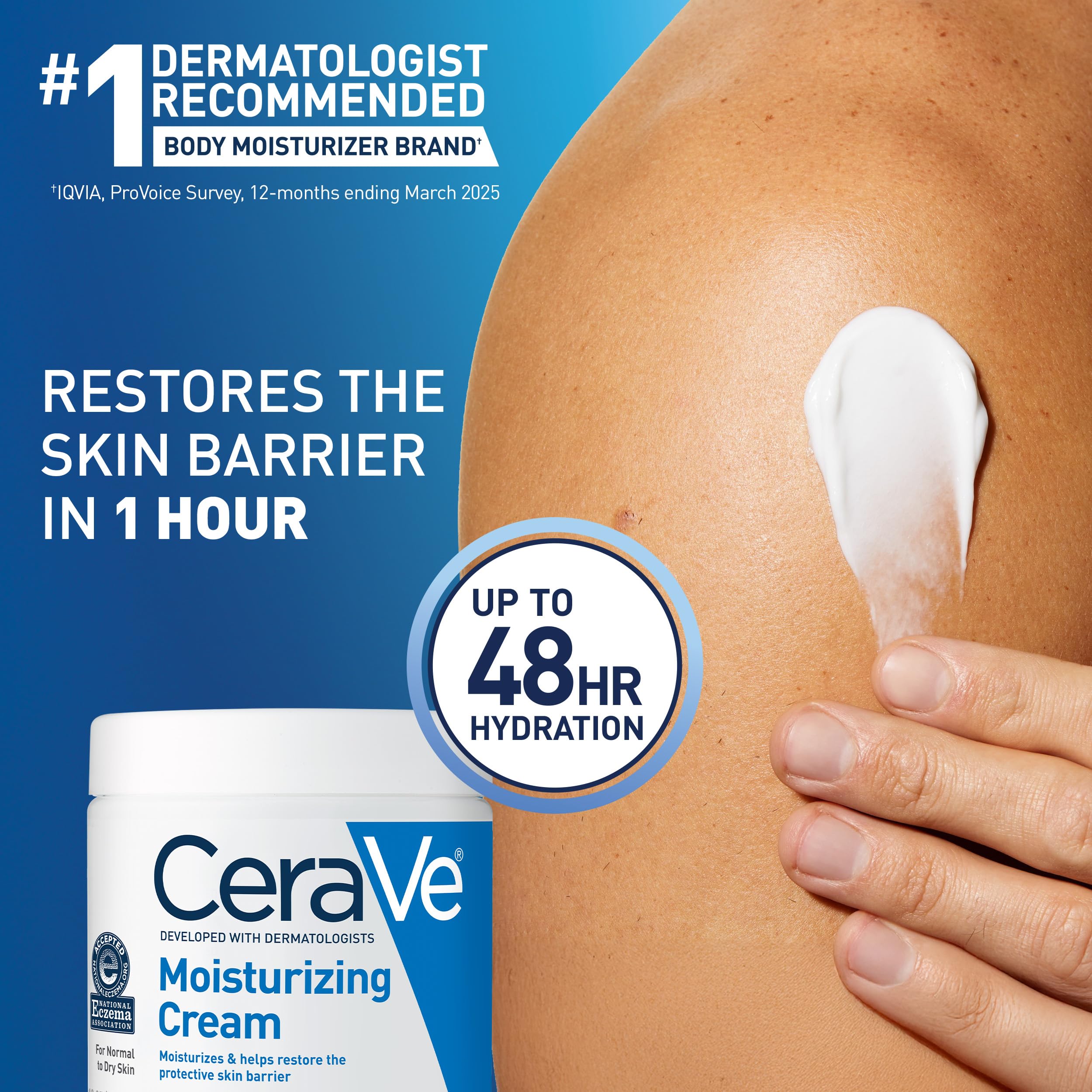 Textura de crema Velvet de CeraVe que se siente suave al tacto.