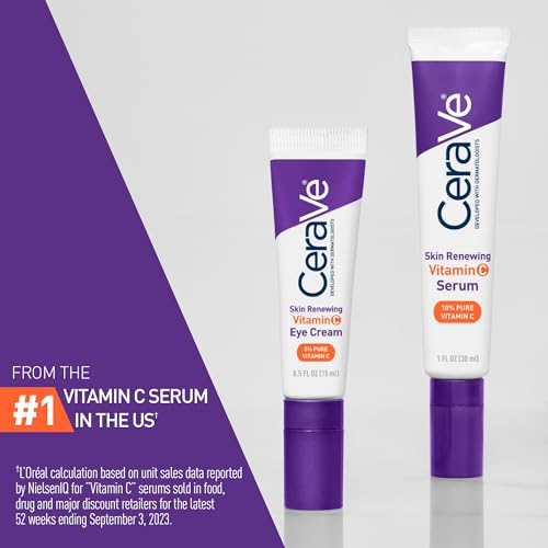 Aplicacion suave con dedos: crema para ojos de CeraVe hidrata diariamente.