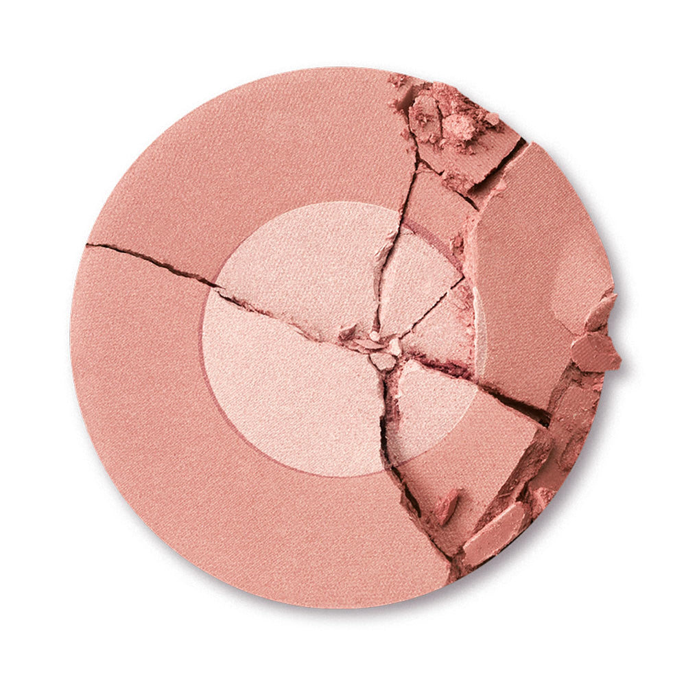 Charlotte Tilbury Cheek to Chic Pillow Talk Original inner shade adds luminous pink highlight.