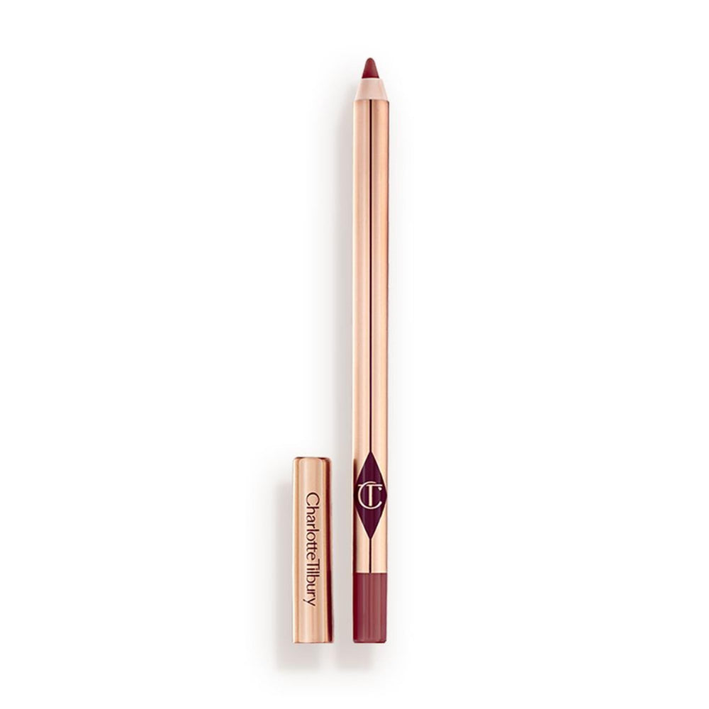 Charlotte Tilbury Lip Cheat contorno Love Trap, definición precisa para un look más pleno.
