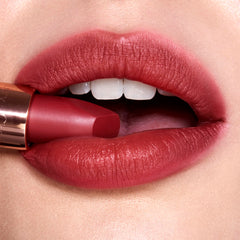 Nourishing Lipstick Tree Extract in Matte Revolution formula for lips