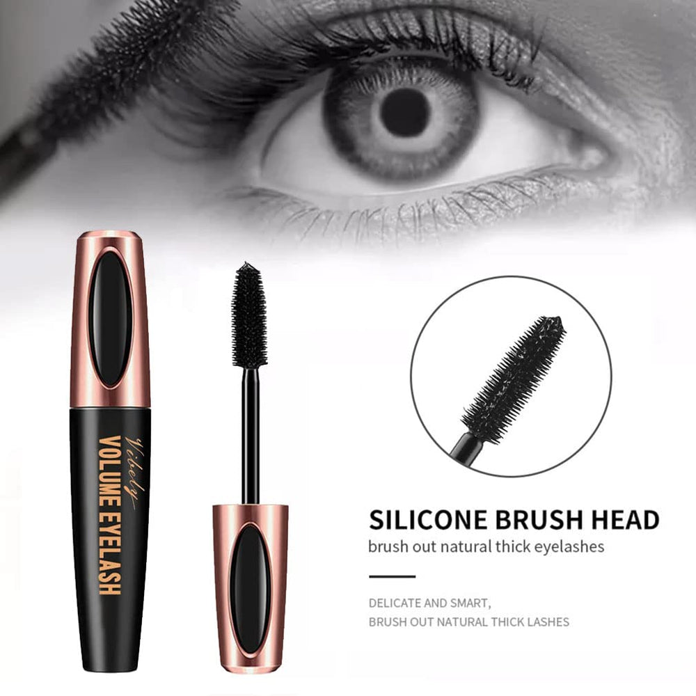 Charm Kiss no-clump formula for even coats and bold lashes