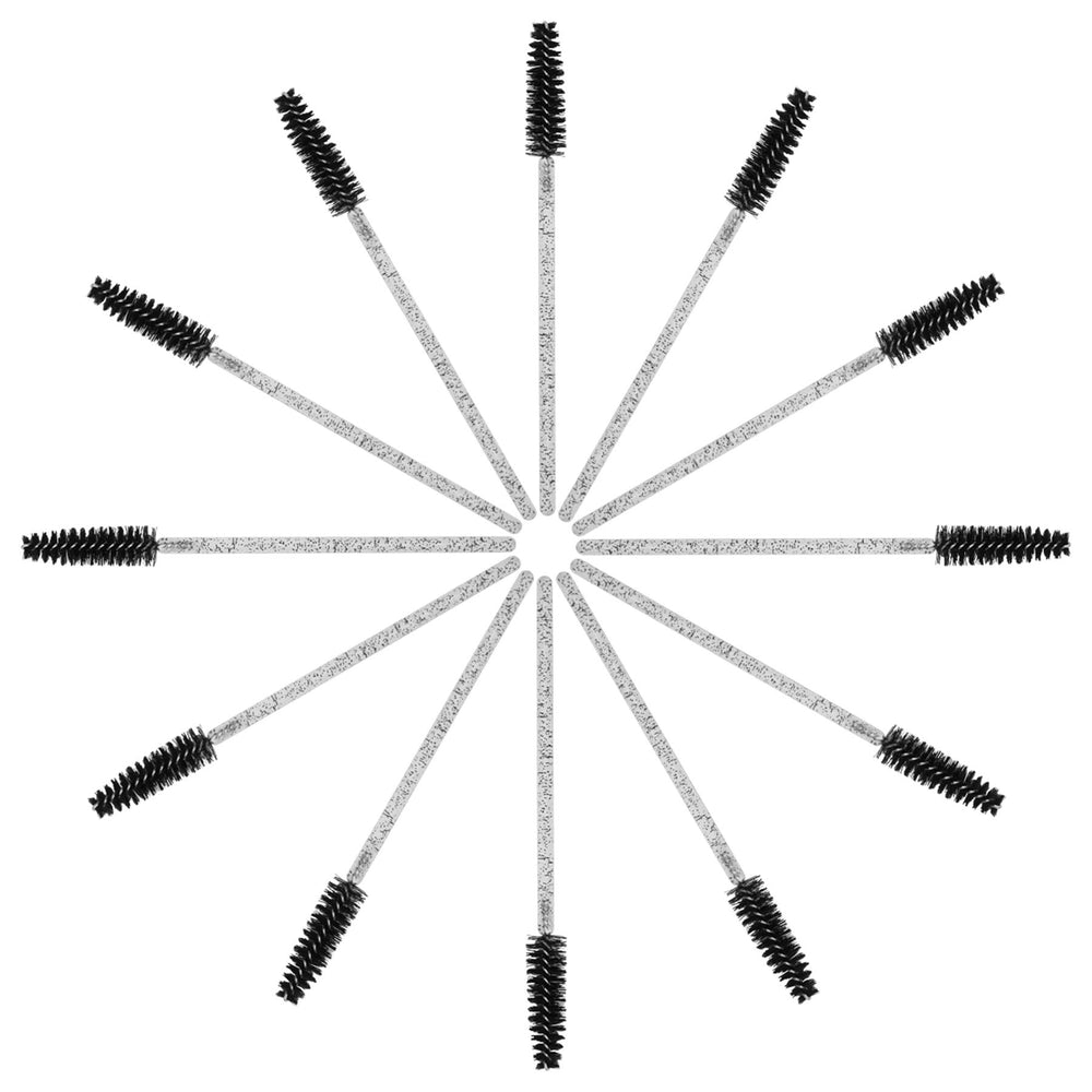 CHEFBEE portable travel eyelash kit for on-the-go touch-ups