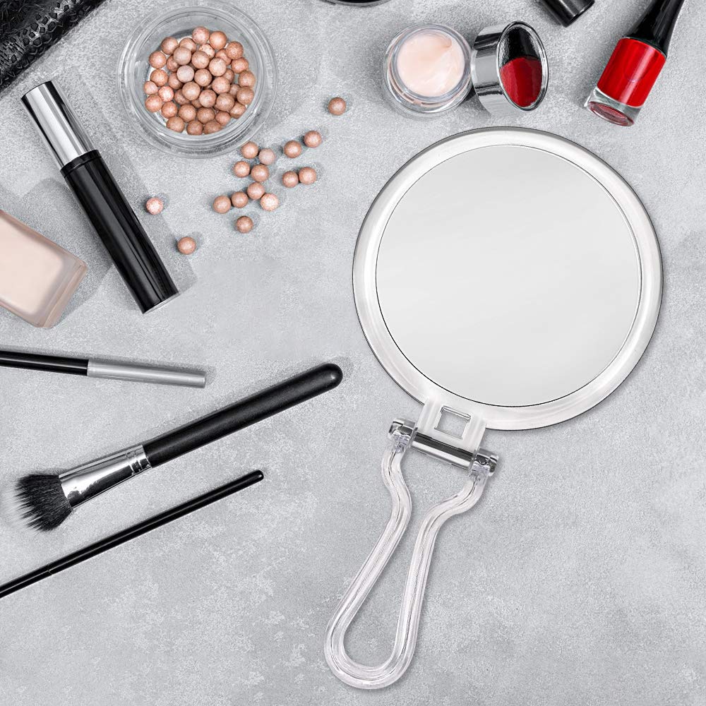Cheftick premium acrylic frame mirror provides durability and travel readiness.