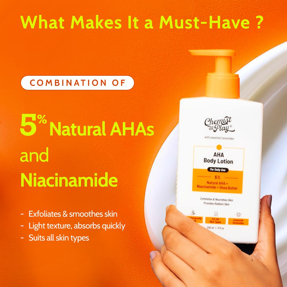 Aplicación en la palma de la Loción Corporal AHA de Chemist at Play para nutrición profunda.