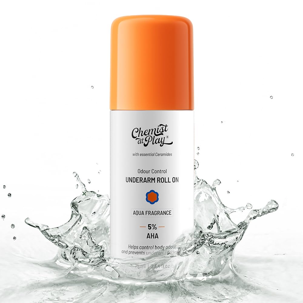 Chemist at Play UnderArm Roll-On muestra botella-aplicador para aplicación suave.