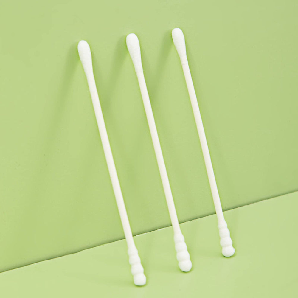 Chenchenchen swabs for makeup removal and tiny-detail cleaning with precision.