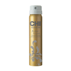 CHI Keratin Flex Finish botella, fijación ligera para un peinado suave todo el día.
