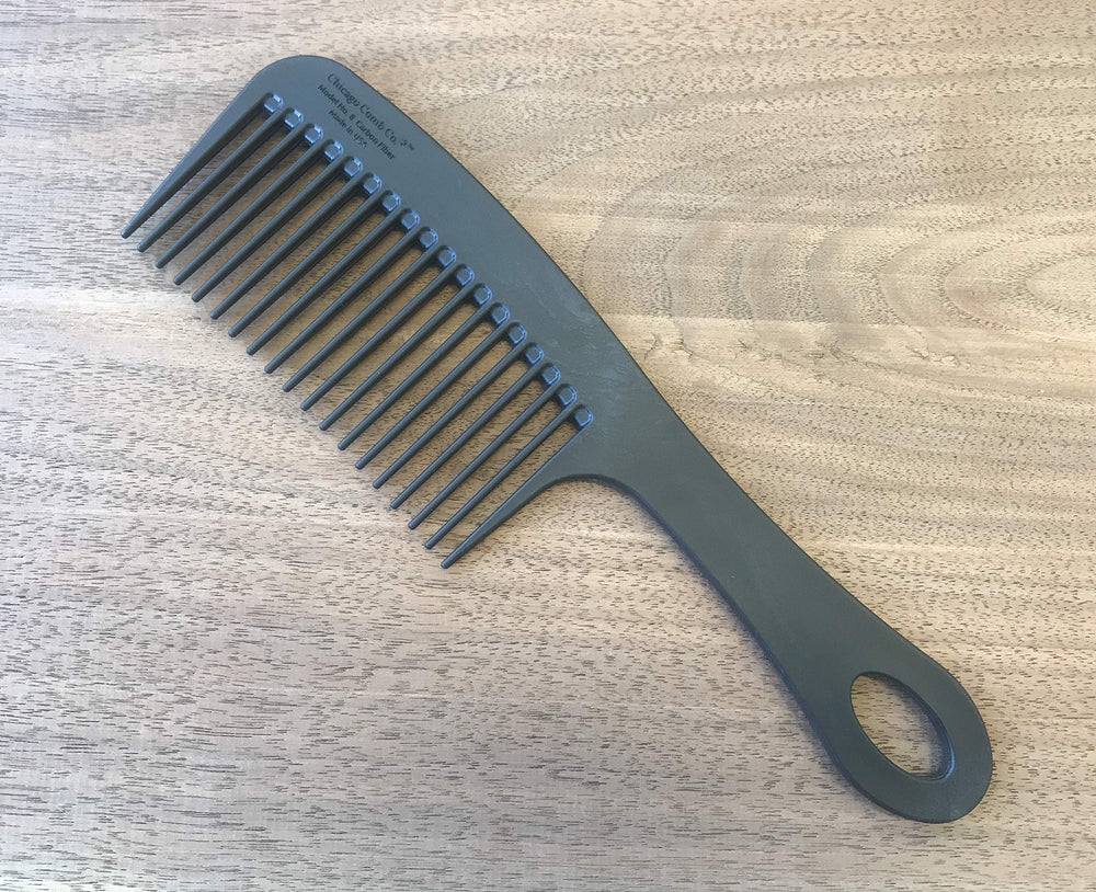 Chicago Comb Model 8 convenient loop handle to hang after use.