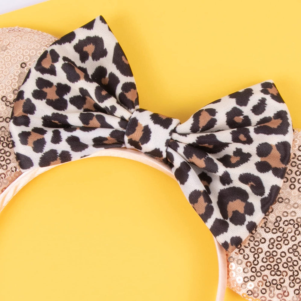 CHuangQi party accessory enhances birthdays Halloween or Disneyland outings with sparkle
