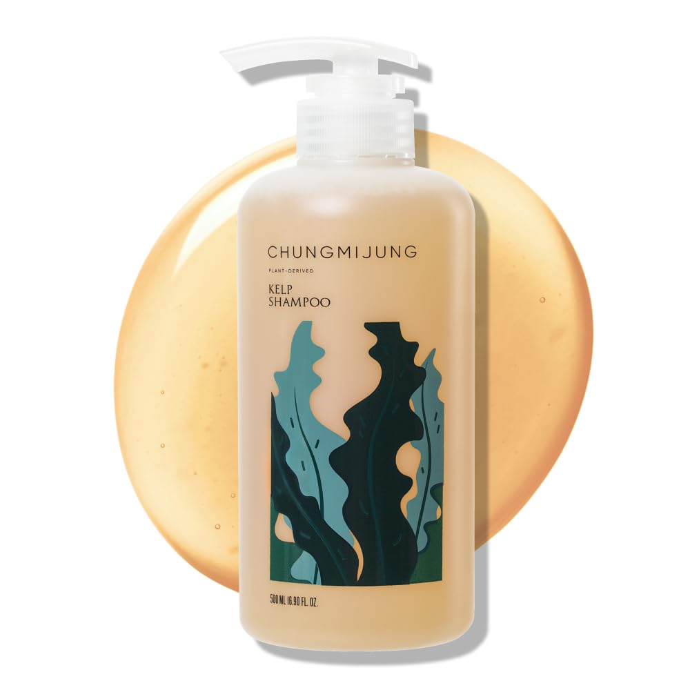 ChungMiJung shampoo con alga Laminaria Japonica, botella derramando para hidratación del cuero cabelludo.